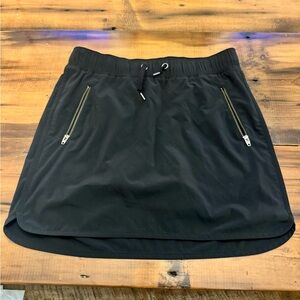 Black Women's Skirt with Zipper Pockets